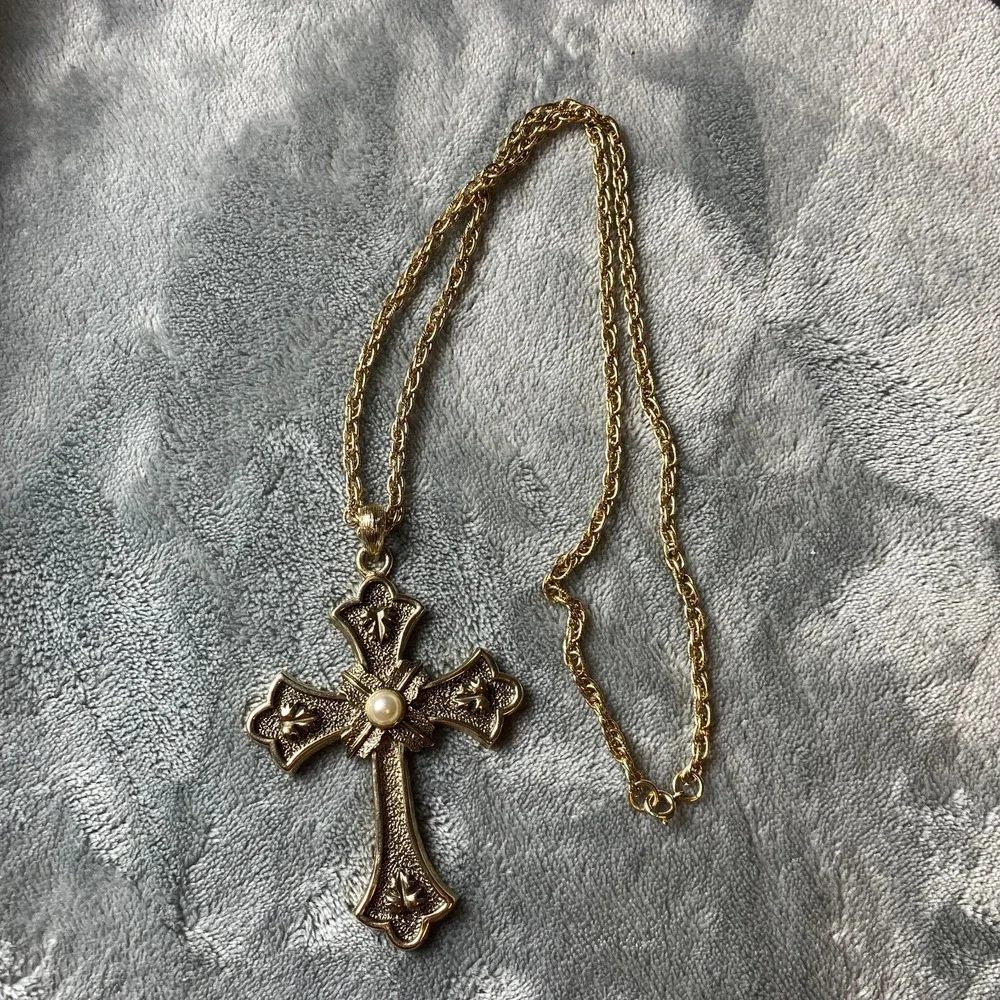 N/A vintage jewelry